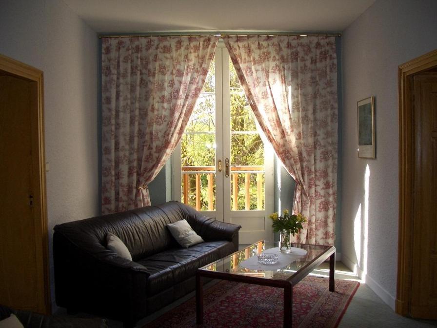 Bed and Breakfast Le Platane Lafrancaise Екстер'єр фото